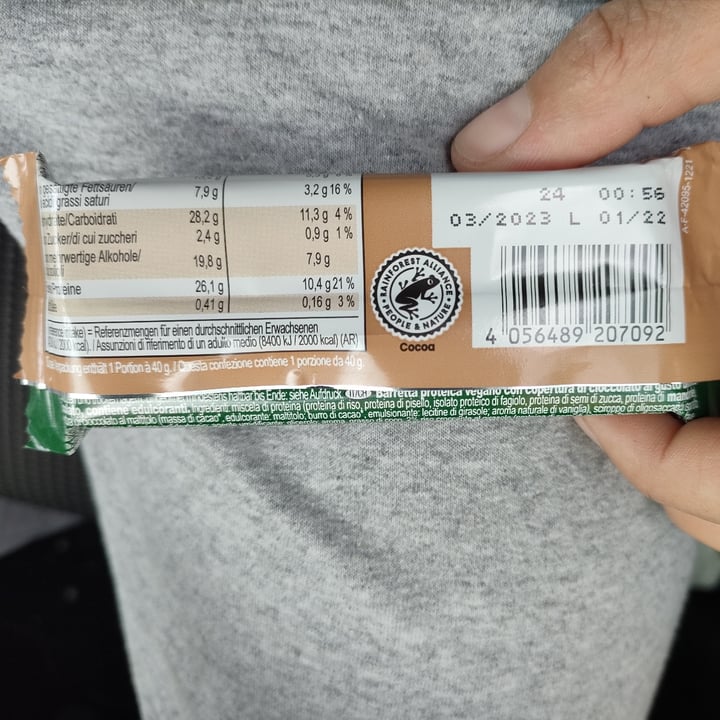 photo of IronMaxx Vegan Protein Bar shared by @coccobello on  08 Jun 2022 - review