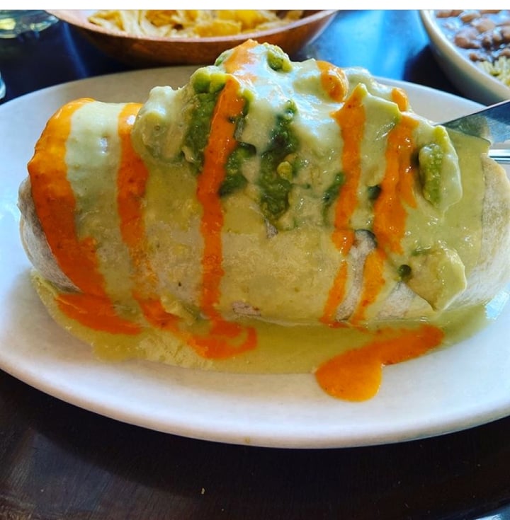 photo of El Borracho Ballard Bean burrito shared by @veganjessica on  31 Mar 2020 - review