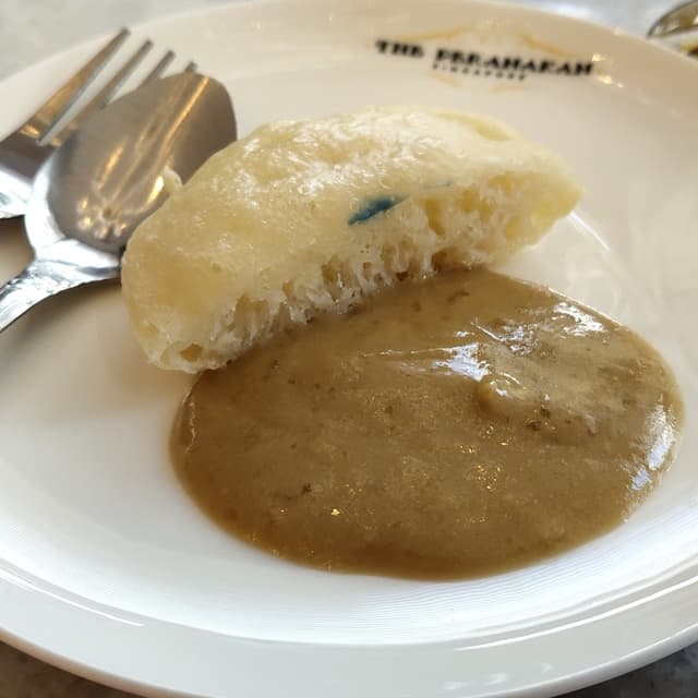 Foto del piatto “Apom Bokwa Pisang Pengat”