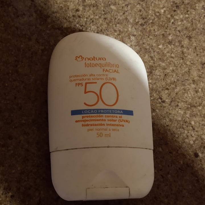 review photo of Natura Protector solar rostro factor 50 shared by @vivirias on 17 Nov 2020 - review