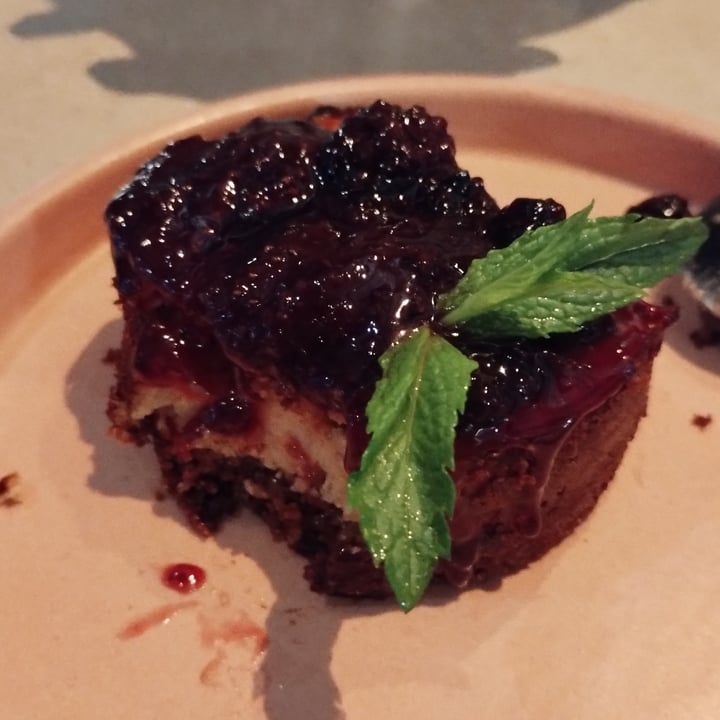 photo of Mudrá Cheesecake de frutos rojos shared by @cassablancas on  15 Oct 2022 - review