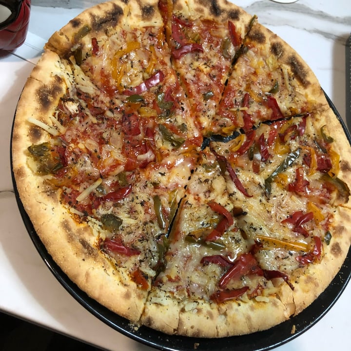 photo of Vemondo Pizza fresca vegana shared by @johnnydelnorte on  17 Nov 2021 - review