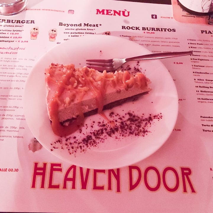 photo of Heaven Door Rock Pub Cheesefake Al Caramello Salato shared by @endlessdust on  09 Dec 2021 - review