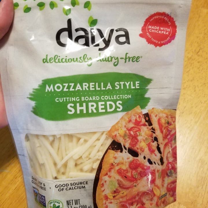 photo of Daiya Mozzarella Style Shreds shared by @meghank on  05 Nov 2020 - review