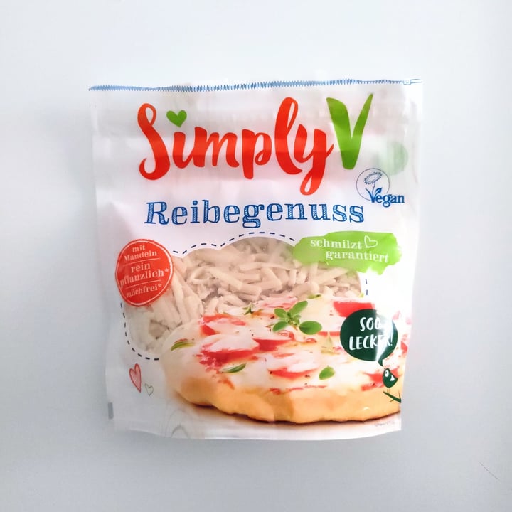 photo of Simply V Reibegenuss Plant Based Gourmet Grated shared by @giusvisions on  10 Mar 2022 - review