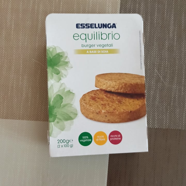 review photo of Esselunga Burger vegetali a base di soia shared by @yazminc on 29 Mar 2022 - review