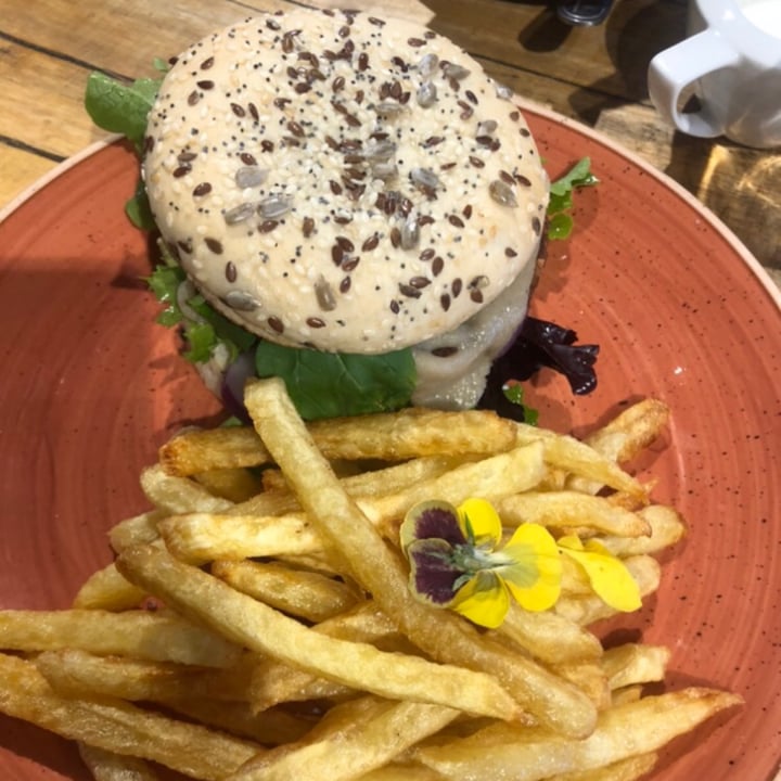 photo of Jacksons Real Food Market Kyalami Corner Upper Level Meraki Burger shared by @veggieanimal on  15 Jun 2021 - review