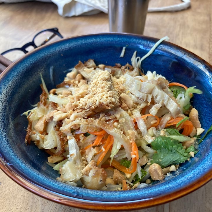 photo of The Kind Bowl Rainbow Salad shared by @hollya113 on  18 Apr 2021 - review