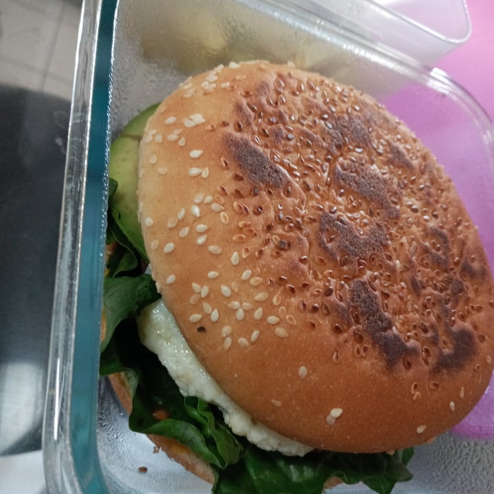 photo of Vegarum Burger falafel shared by @bettyveg on  22 Jan 2021 - review