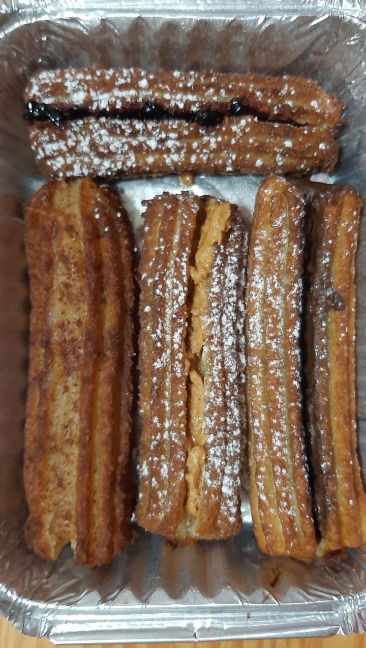 review photo of Las Hermanas Churros & Papas Churros rellenos shared by @alexandramp on 24 Jun 2022 - review
