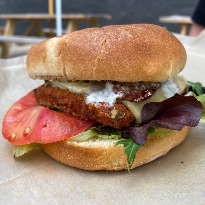 photo of E Burger Bacon Ranch Tender burger shared by @shaykayg on  07 Aug 2021 - review