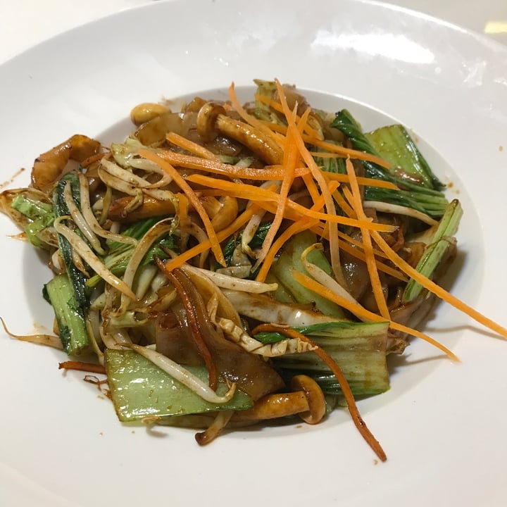 photo of Red Apple Veggie Café Char Kway Teow shared by @ziggyradiobear on  28 Aug 2022 - review