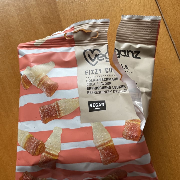 review photo of Veganz fizzy cola shared by @lisastr on 23 Aug 2021 - review