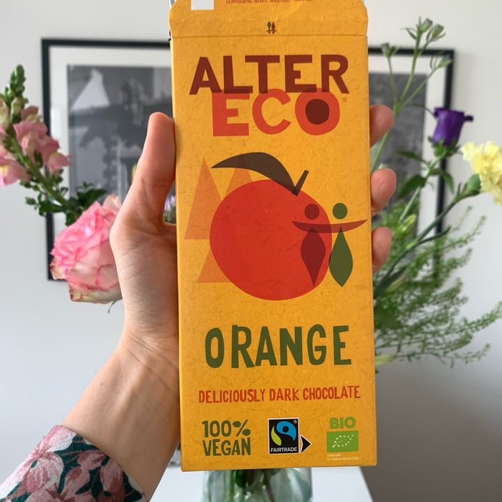 review photo of Alter Eco Orange Dark Chocolate shared by @tizianavegana on 30 Mar 2022 - review