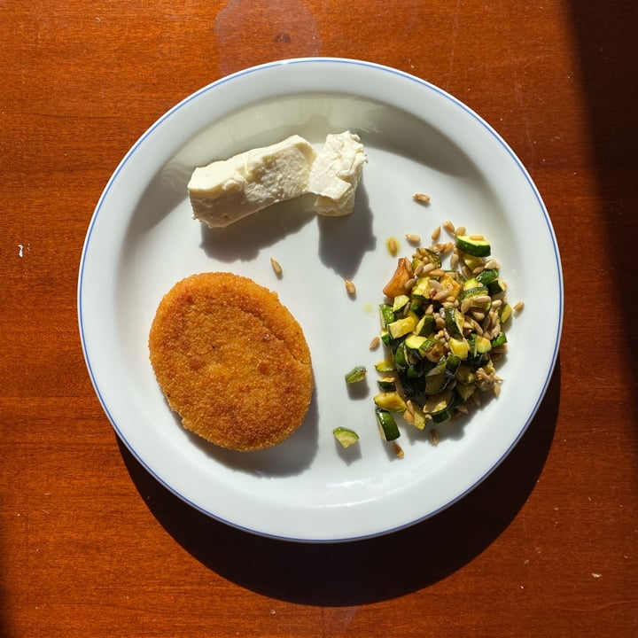 review photo of Verso Natura Conad Bio Cotoletta Vegetale shared by @giuliamayer on 02 Nov 2022 - review
