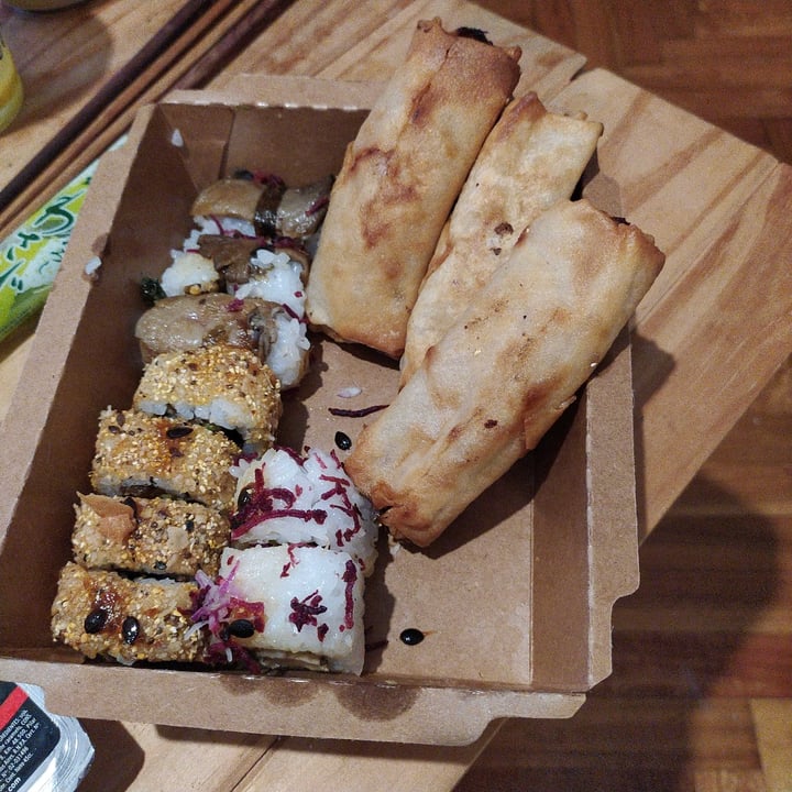 photo of Suttoshi Combo Sushi Vegano shared by @ariiwtf on  13 Feb 2021 - review
