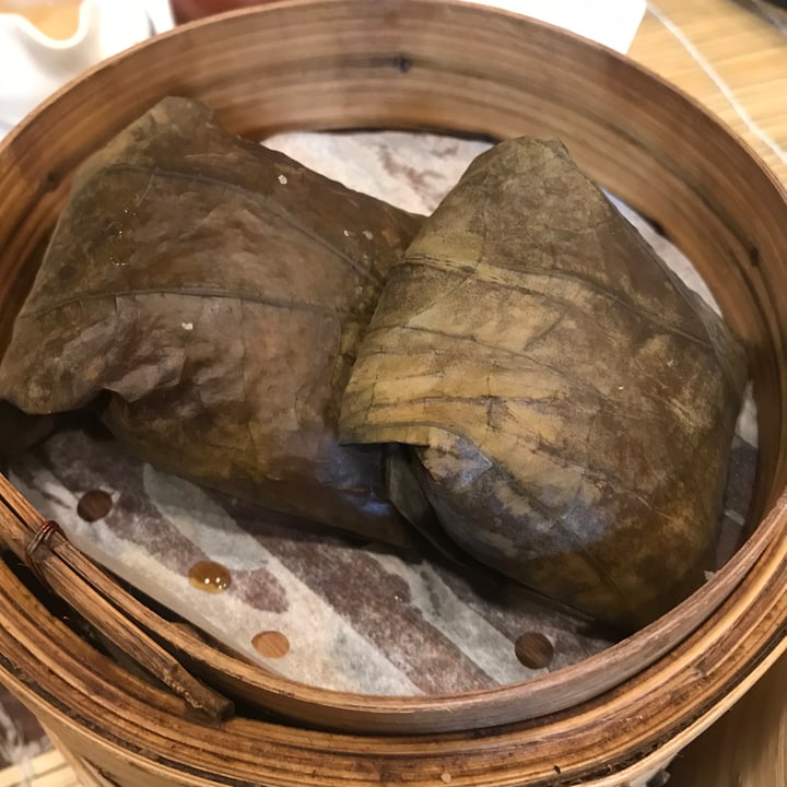 photo of LockCha Tea House 樂茶軒茶藝館 Steamed Savoury Sticky Rice in Lotus Leaf shared by @kaylabear on  02 May 2019 - review