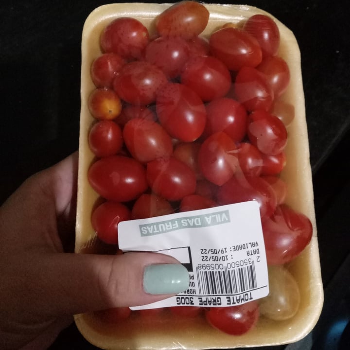 review photo of vila das frutas Bandejinha Tomate Cereja shared by @carolamr on 12 May 2022 - review