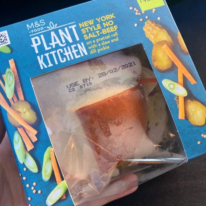photo of Plant Kitchen (M&S) New York Style No Salt-Beef shared by @trdoesvegan on  26 Feb 2021 - review