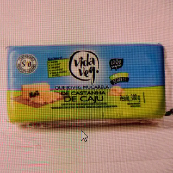 review photo of Vida Veg Queijo de Castanha de Caju tipo Muçarela shared by @lucianaopy on 13 May 2022 - review