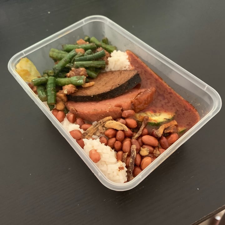 review photo of Daily Green Nasi Lemak shared by @likiminaj on 31 Jan 2021 - review