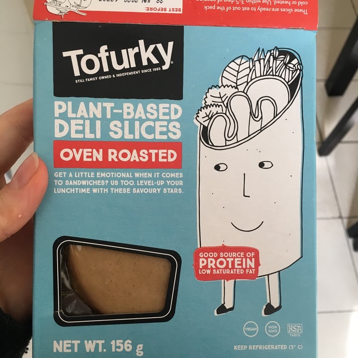photo of Tofurky Plant Based Deli Slices Oven Roasted shared by @hannahtheyogi on  12 May 2020 - review