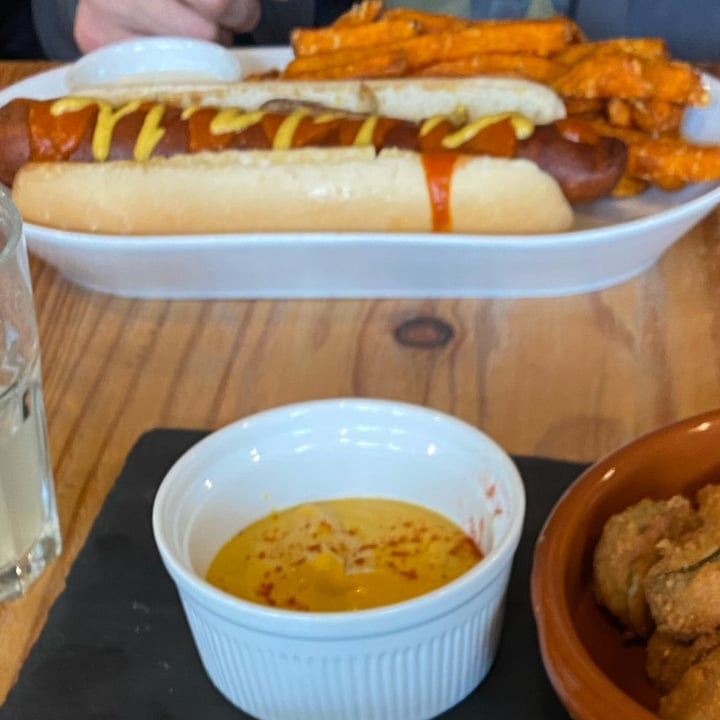 photo of Anna-Loka Hot dog shared by @mariesmith on  01 Nov 2021 - review
