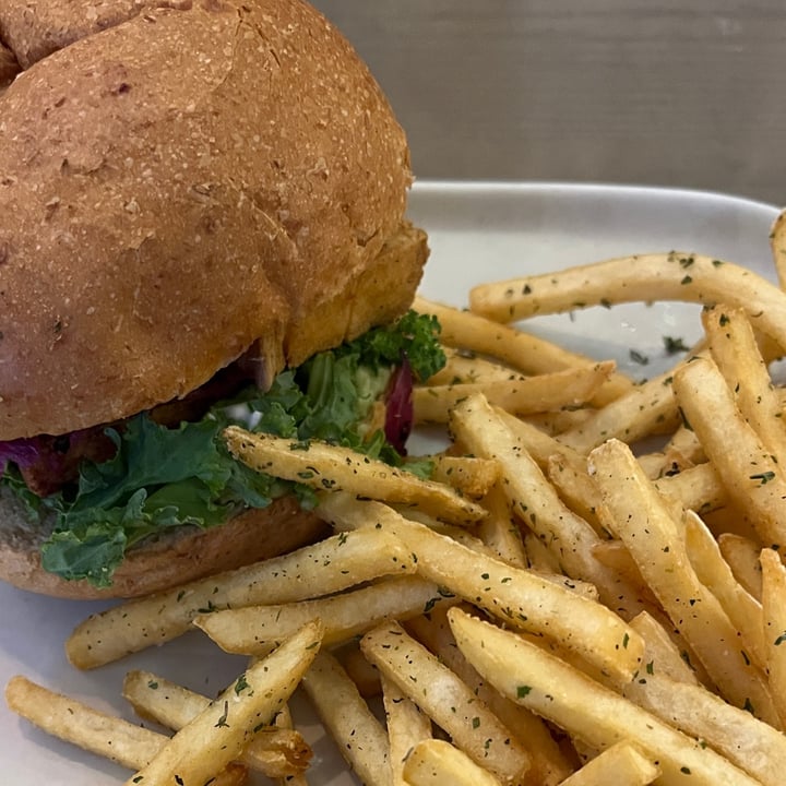 review photo of Parka Food Co. ‘chicken’ fried tofu shared by @matro on 07 Jan 2023 - review