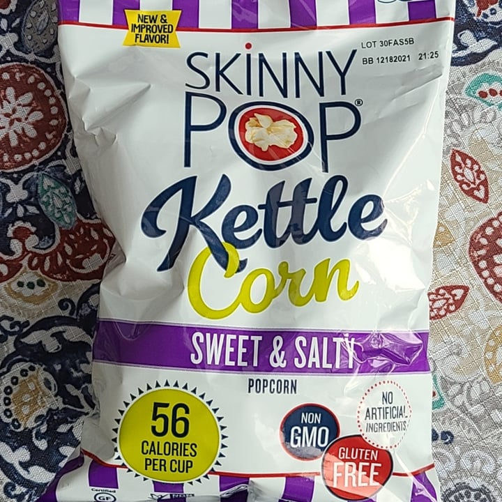 photo of Skinny Pop Sweet & Salty Kettle Popcorn shared by @vegan4thewin on  30 Aug 2021 - review