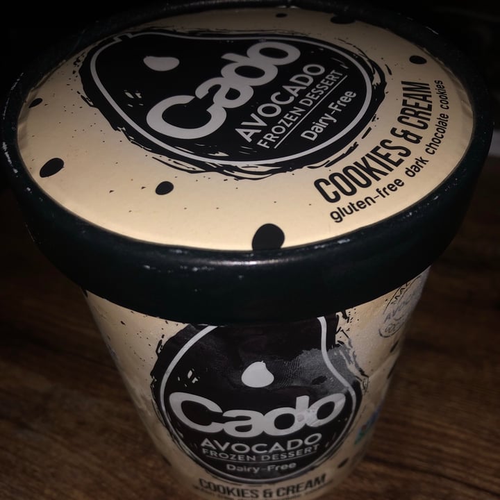 photo of Cado Avocado Ice Cream Cookies & Cream Avocado Frozen Dessert shared by @lovetower22forever on  19 Apr 2021 - review