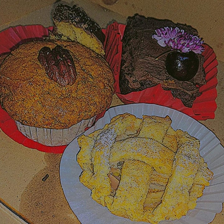review photo of Estrellita Vegana Tarta de manzana y pera shared by @ebelom on 30 Sep 2021 - review