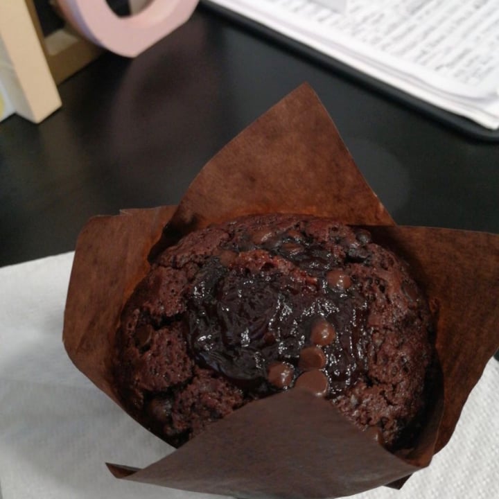 photo of Radagast Vegan Bakery Muffin Cioccolato E Lamponi shared by @growingup-nomad on  16 Sep 2022 - review