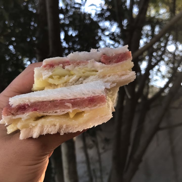 photo of Ser Natural Sándwich De Miga De Jamón Y Queso shared by @ccarola on  28 Feb 2022 - review