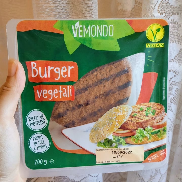 photo of Vemondo  burger vegetali shared by @dratini on  02 Sep 2022 - review