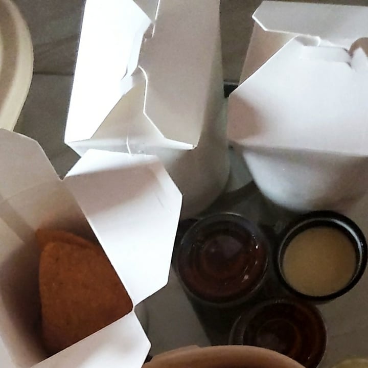 review photo of Cafe Leon Interior 6 Local 3 Paseo Del Faro Empanadas de Quinoa y Orellana shared by @catalinasato on 22 May 2020 - review