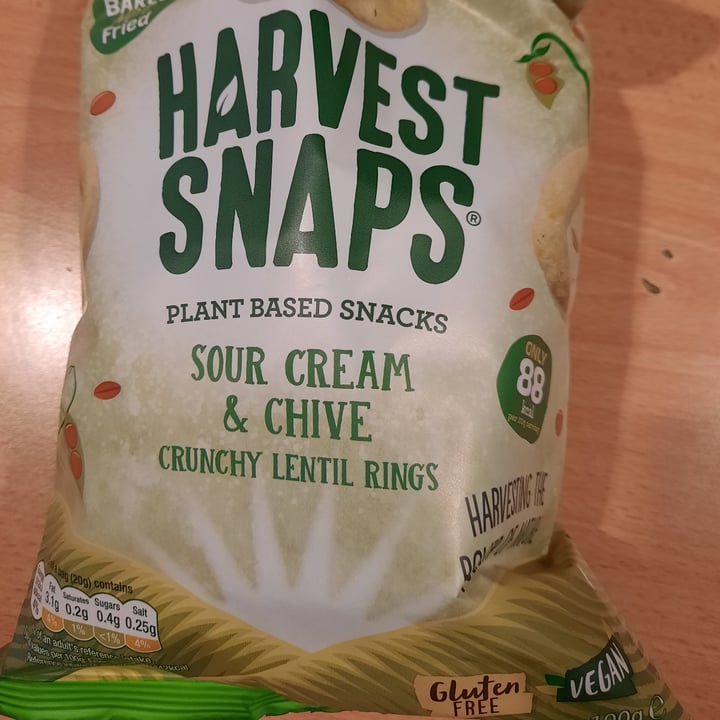 photo of Calbee Harvest snaps sour cream and chive crunchy lentil rings shared by @karen0408 on  11 Jan 2022 - review