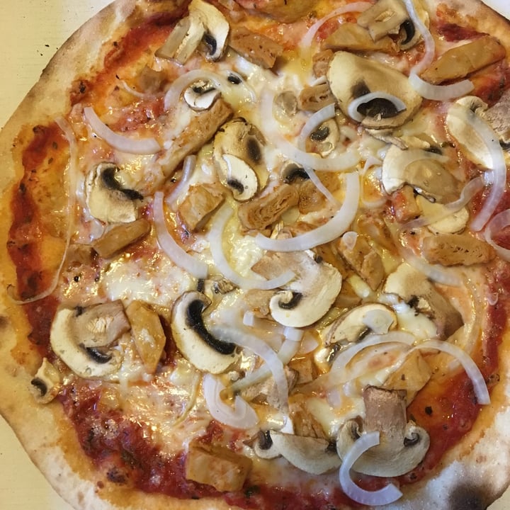 photo of Parandú Vegi Pizza shared by @saracoe on  05 Nov 2022 - review