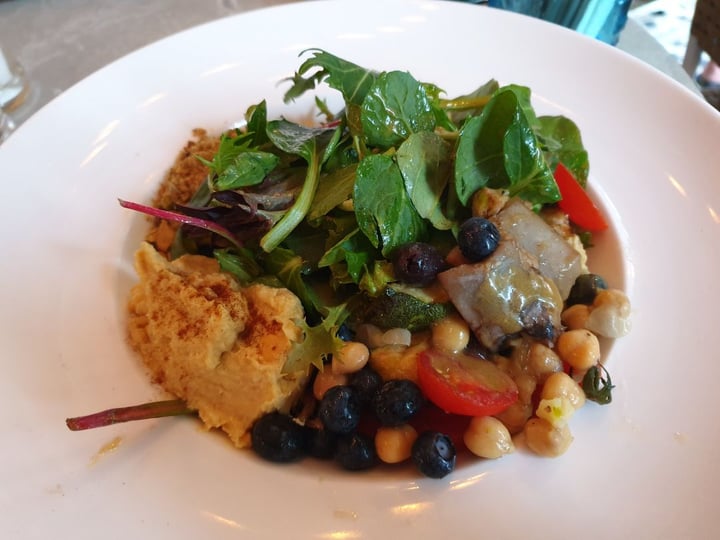 photo of Privé Wheelock Meditarrean salad shared by @chapche on  14 Jul 2019 - review