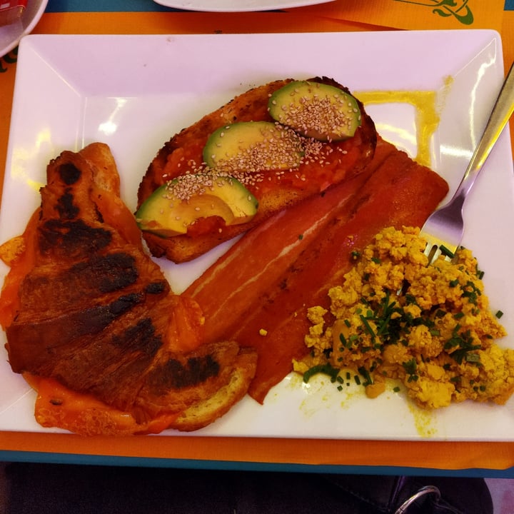 review photo of Freedom Cakes Brunch 2 shared by @veganbeibi on 30 Jan 2022 - review