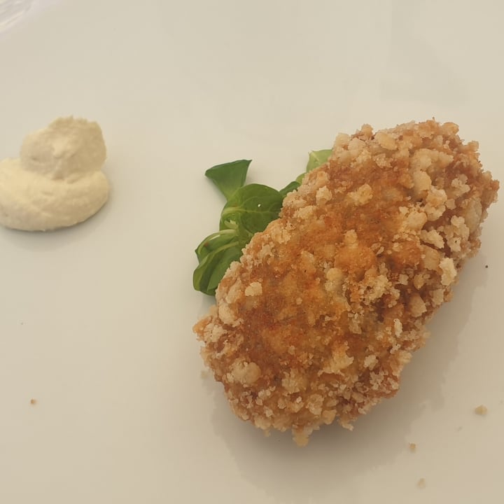 photo of Pesto di Pistacchio Crocchette di patata viola con panatura al panko e maionese di lupino shared by @siaale on  15 Aug 2022 - review