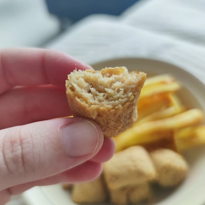 photo of Vegemore Vegetarian Fried Roasted Chicken shared by @rafaelasomer on  16 Jul 2022 - review