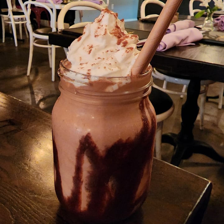 photo of Modern Love Dutch chocolate shake shared by @tracyrocks on  16 May 2021 - review