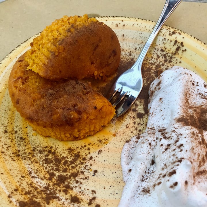 photo of Buddy Italian Restaurant Cafè Tortino carote e cannella shared by @claireveg on  27 Nov 2021 - review