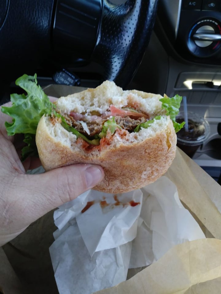 review photo of Loving Hut Classic Burger shared by @elementalv on 18 Feb 2020 - review