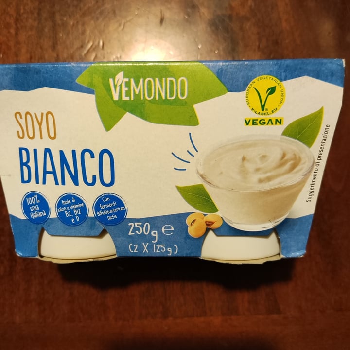 photo of Vemondo Soya bianco yogurt shared by @stelladelmattino on  18 Dec 2021 - review