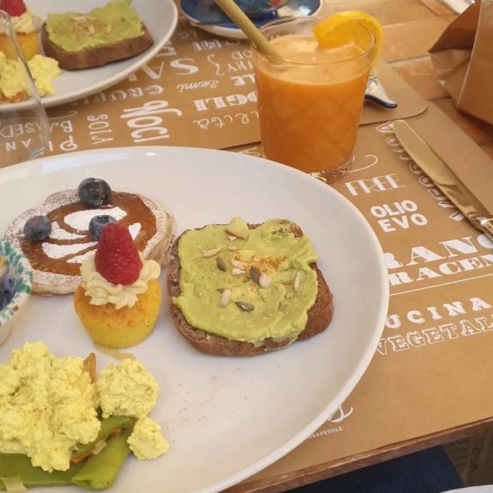 review photo of Sementis Brunch shared by @valeada on 16 Mar 2022 - review