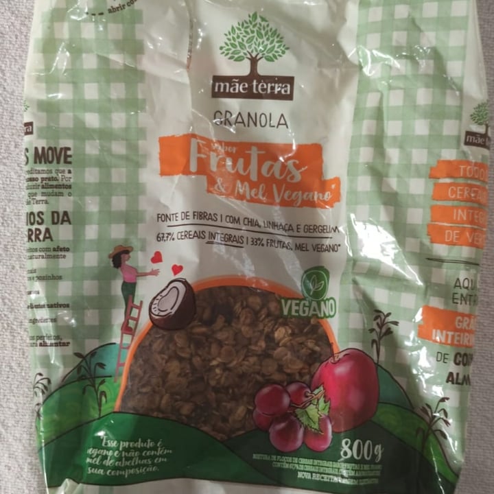 photo of Mãe Terra granola frutas e mel shared by @giolenzi on  24 Aug 2022 - review