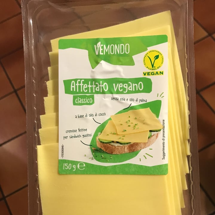 photo of Vemondo Affettato Vegano Classico shared by @annabiancardi on  06 Jan 2022 - review