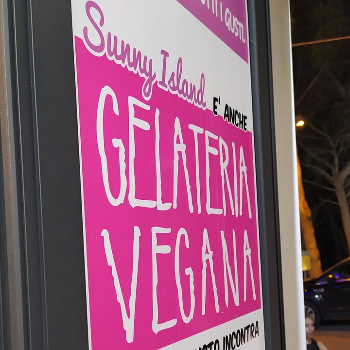 photo of Gelateria artigianale Sunny Island gelato vegano shared by @pablapablita on  26 Jul 2022 - review