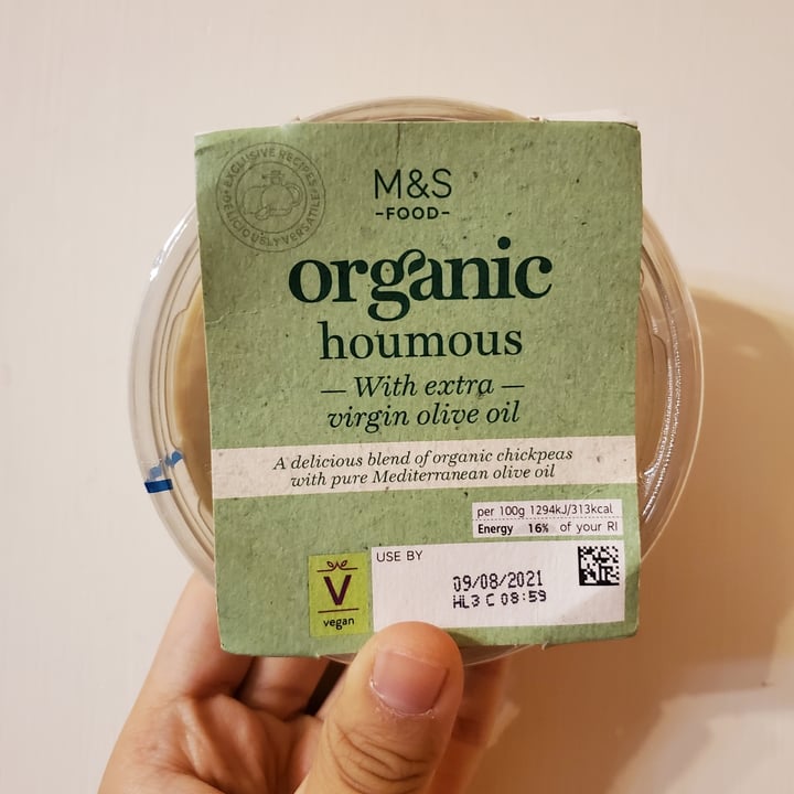 photo of Marks & Spencer Food (M&S) Organic Houmous shared by @moosewong on  15 Aug 2021 - review